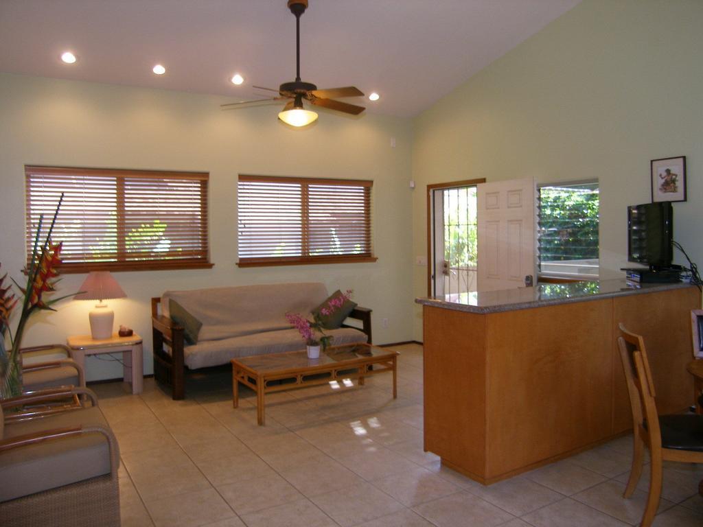 קיהיי Aloha Aku Inn & Suites חדר תמונה